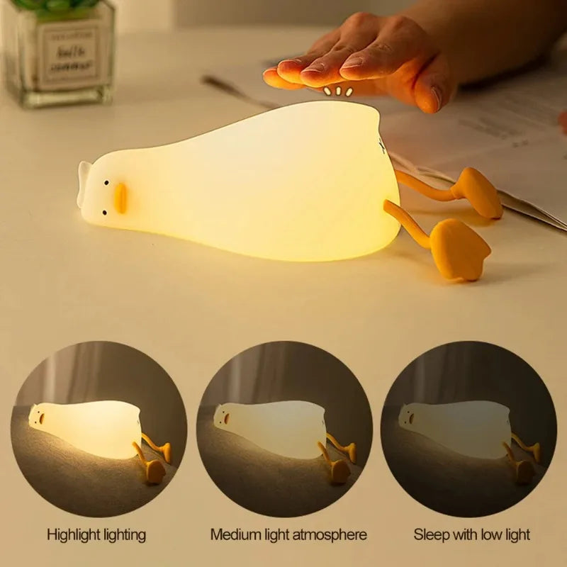 Pinching Duck Table Lamp